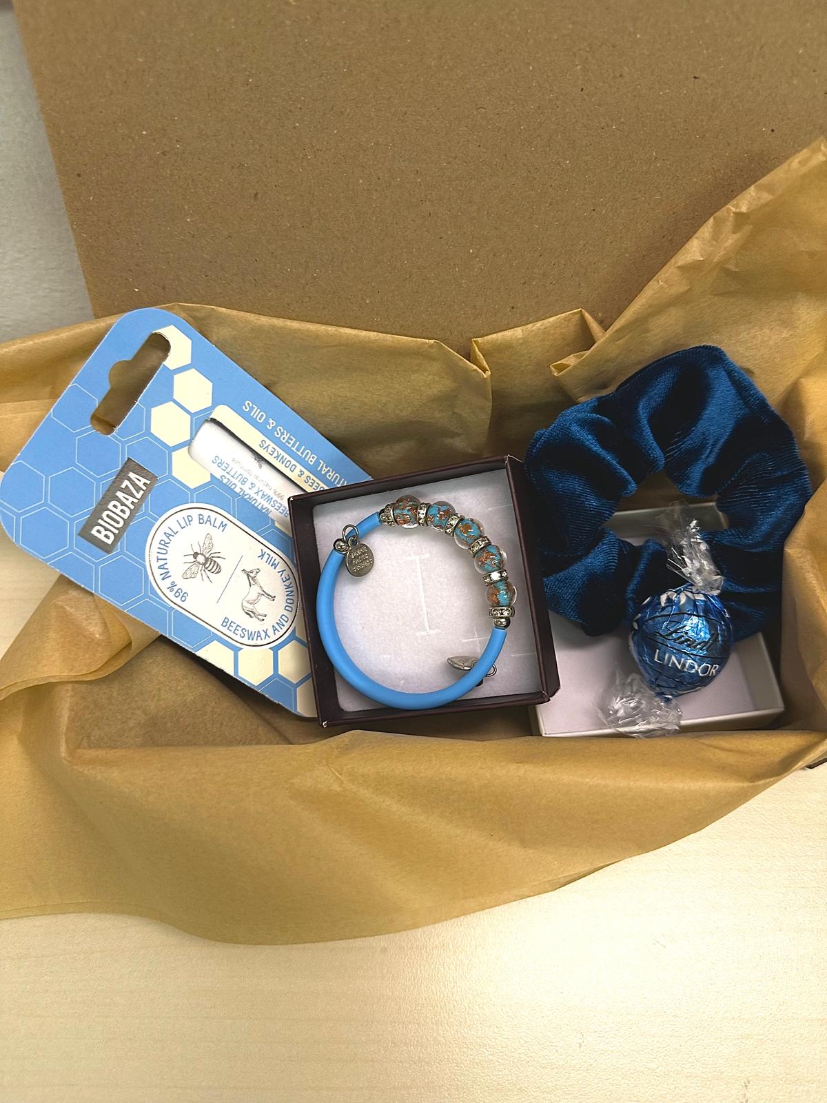 Beeswax Lip Balm Blue Bracelet Giftbox #139 - Image 2