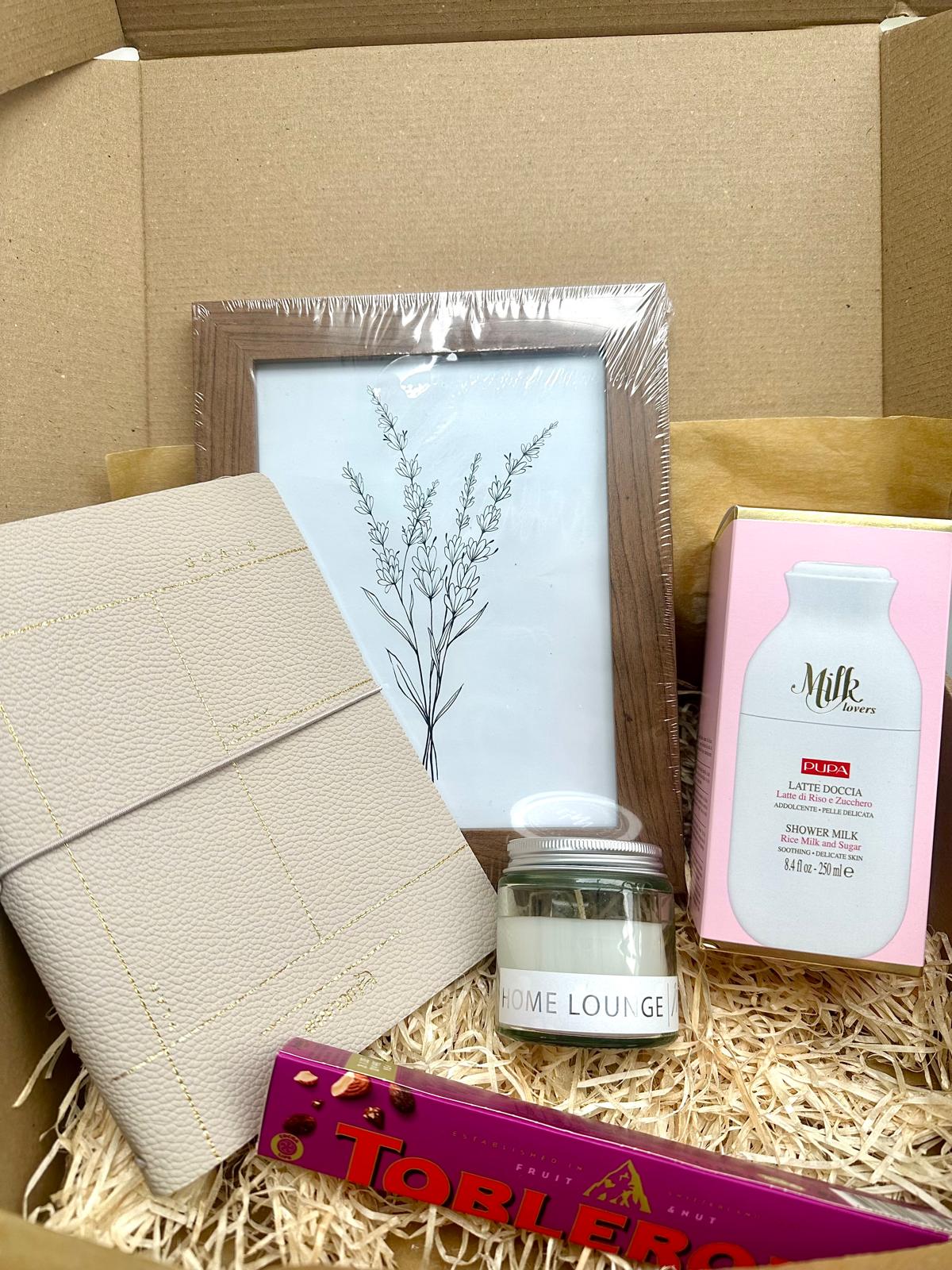 Elegant Moments Giftbox #168 - Image 2