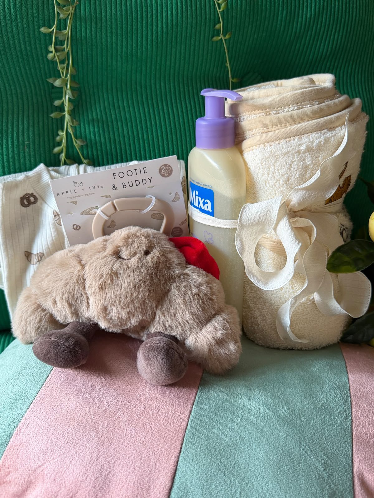 Sunny Cuddles Baby Gift Box #504 - Image 2